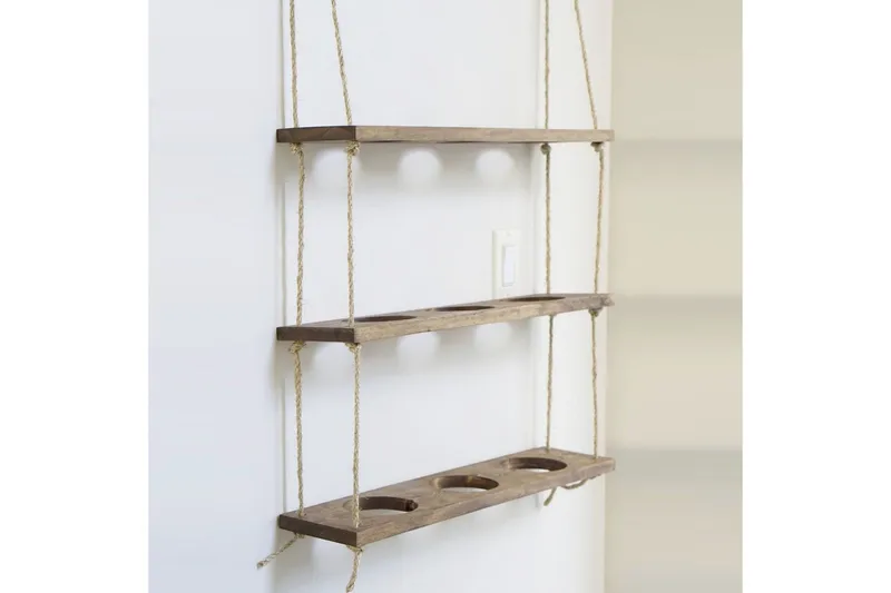 Pukkuri Vegghylle 60 cm i Tre, Brun