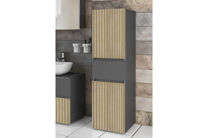 Høyskap til bad Loft24 Baderomsskap Loft24 Wisla 130x35x38 cm Natur - Oppbevaring - Oppbevaring til baderom - Veggskap & høyskap