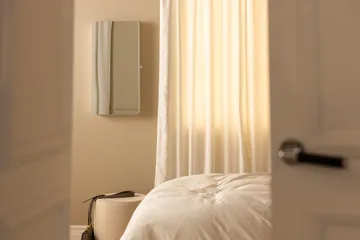 Veggskap Moreno med Speil - Hvit - Oppbevaring - Oppbevaring til småting - Oppbevaring smykker - Smykkestativ & smykkeskrin