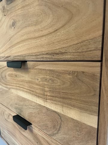 Belova skjenk 175 cm - naturfarget akasie og svart - Oppbevaring - Oppbevaringsmøbler - Sideboard & skjenk