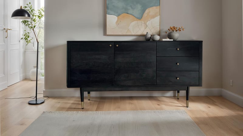 Beluna skjenk 160 cm - dypsvart med gullfargede detaljer - Oppbevaring - Oppbevaringsmøbler - Sideboard & skjenk