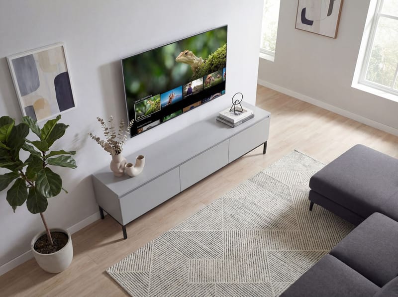 Dorvik TV-benk 150 cm med 3 skuffer - lysegrå og svart - Oppbevaring - Oppbevaringsmøbler - Sideboard & skjenk