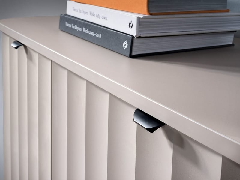 Joriel Skjenk 111 cm - Beige|svart - Oppbevaring - Oppbevaringsmøbler - Kommode
