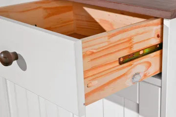 Livesey Skjenkvitrine - Hvit/Natur - Oppbevaring - Oppbevaringsmøbler - Kommode