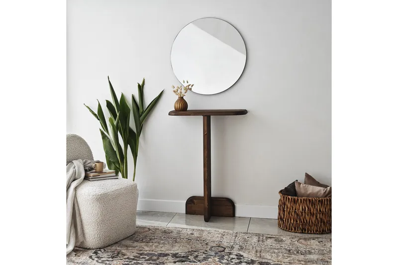 Nariyuki Kommode, Valnøtt