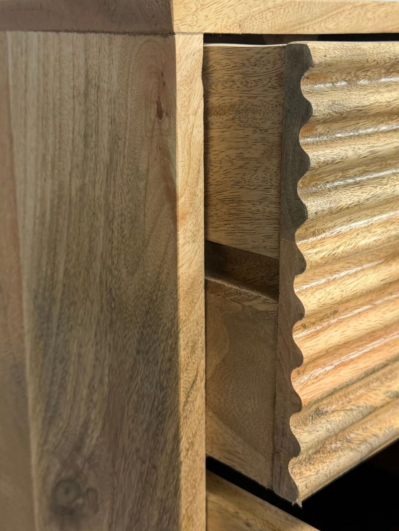 Livara skjenk 160 cm industriell stil - lys naturbrun og svart - Oppbevaring - Oppbevaringsmøbler - Sideboard & skjenk