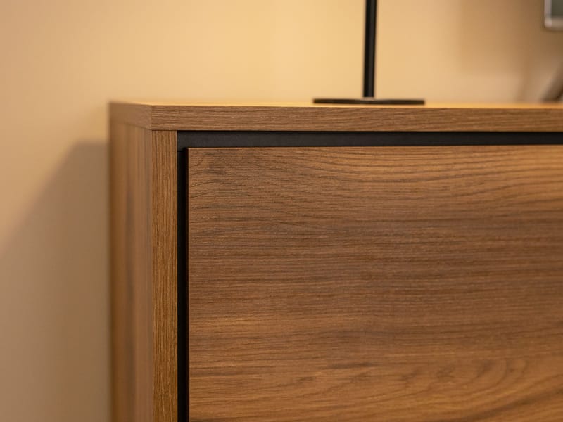 Lorvenn Skjenk 190x40 cm - Brun/Svart - Oppbevaring - Oppbevaringsmøbler - Sideboard & skjenk