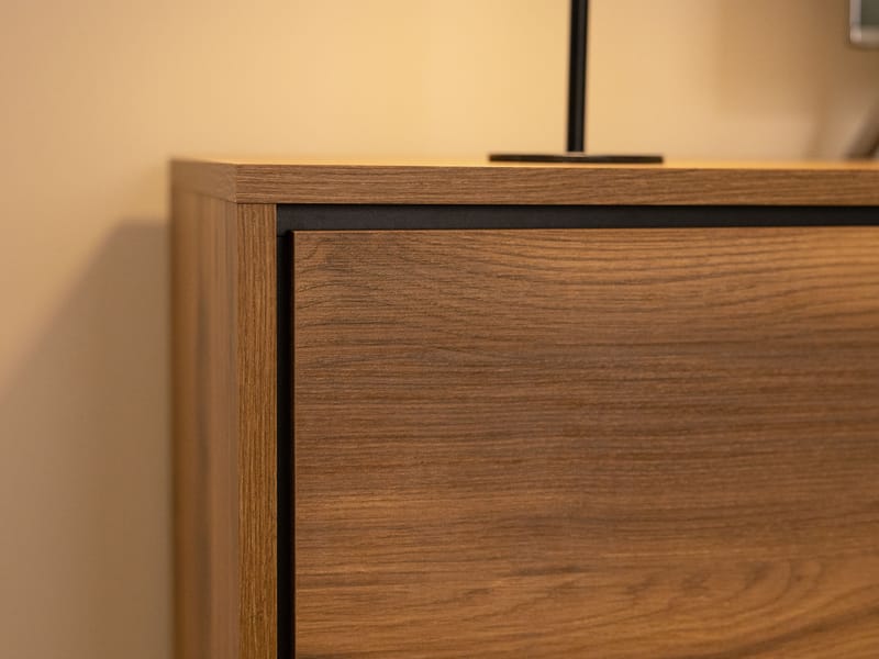 Lorvenn Skjenk 190x40 cm - Brun/Svart - Oppbevaring - Oppbevaringsmøbler - Sideboard & skjenk