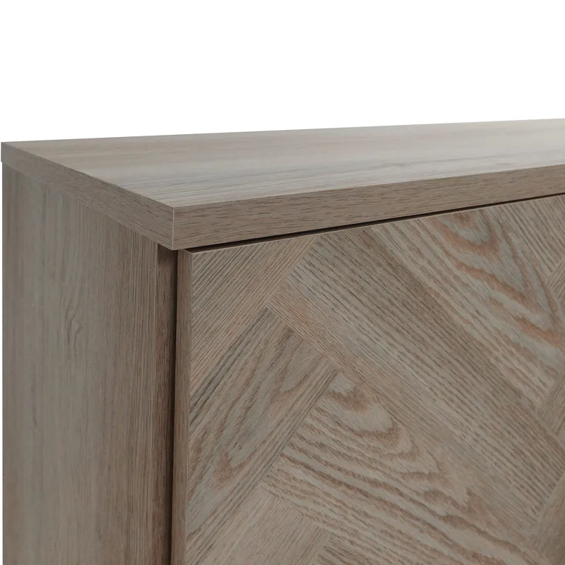 Sideboard Loft24 Naturfärgat fiskbensmönster/naturek - Naturfarget eik i fiskebeinsmønster / naturfarget eik - Oppbevaring - Oppbevaringsmøbler - Sideboard & skjenk