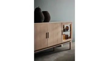 Skjenk Odlund med Glassdør & Belysning - Hvitpigmentert eikefinér - Oppbevaring - Oppbevaringsmøbler - Sideboard & skjenk