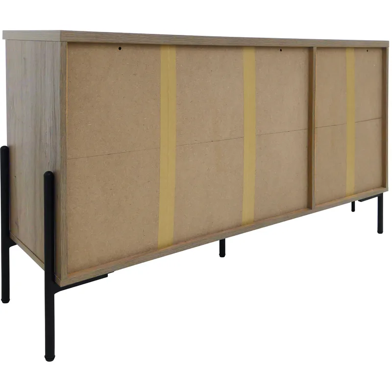 Skjenk Loft24 Charlene Naturfarget fiskebein/naturfarget eik 3 dører - Naturfarget eik i fiskebeinsmønster / naturfarget eik - Oppbevaring - Oppbevaringsmøbler - Sideboard & skjenk