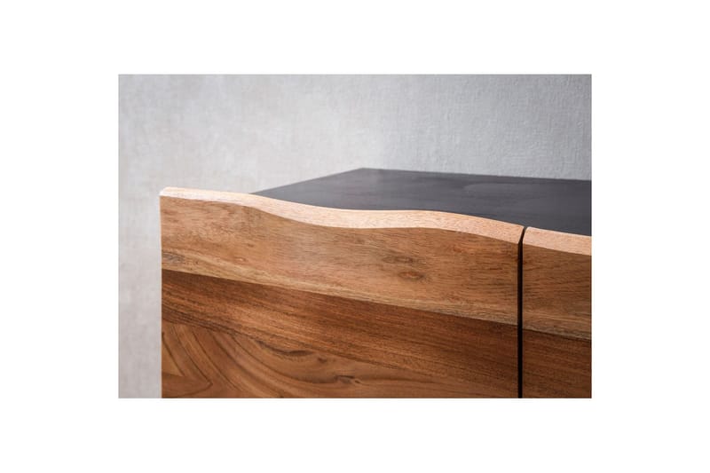 Skjenk Wohnling Massivt treverk trekanter 180 cm 4 dører industriell - Oppbevaring - Oppbevaringsmøbler - Sideboard & skjenk