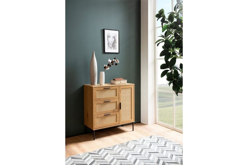 Skjenk Wohnling Melaminbelagt MDF Eik Optikk 3 Skuffer 1 Dør med Rattan Front Moderne - Møbler - Bord - Avlastningsbord & sidobord - Lampebord & sidebord