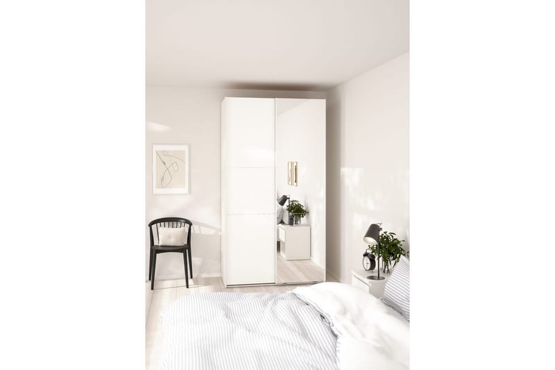 Takeru Garderobe med Speil 119x221 cm - Hvit - Oppbevaring - Garderober & garderobesystem