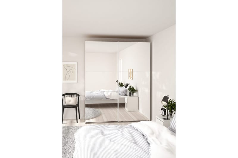 Takeru Garderobe med Speil 179x220 cm - Hvit - Oppbevaring - Garderober & garderobesystem