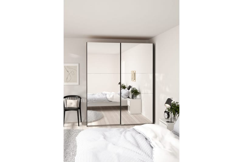 Takeru Garderobe med Speil 179x220 cm - Svart - Oppbevaring - Garderober & garderobesystem