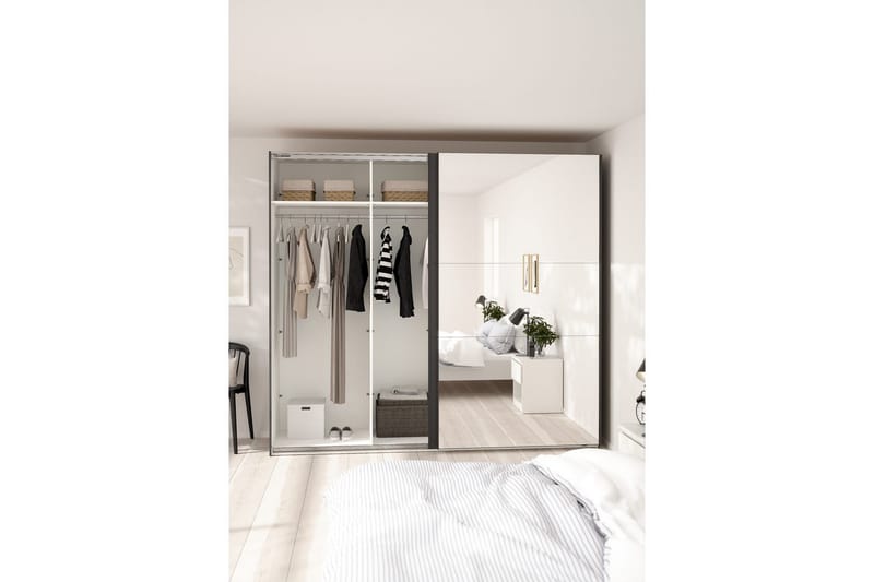 Takeru Garderobe med Speil 244x221 cm - Grå - Oppbevaring - Garderober & garderobesystem