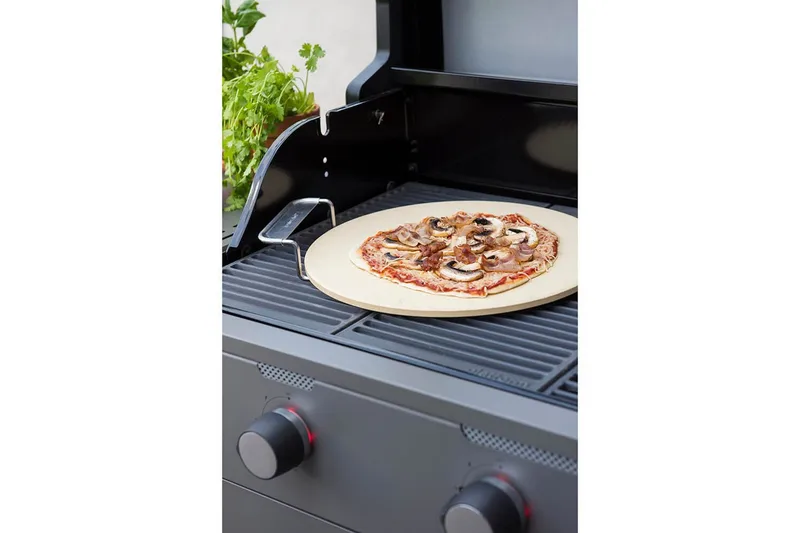 Pizzastein Mustang Sapphire 35 cm - Beige - Servering & borddekking - Bakereutstyr - Bake & pizzastein