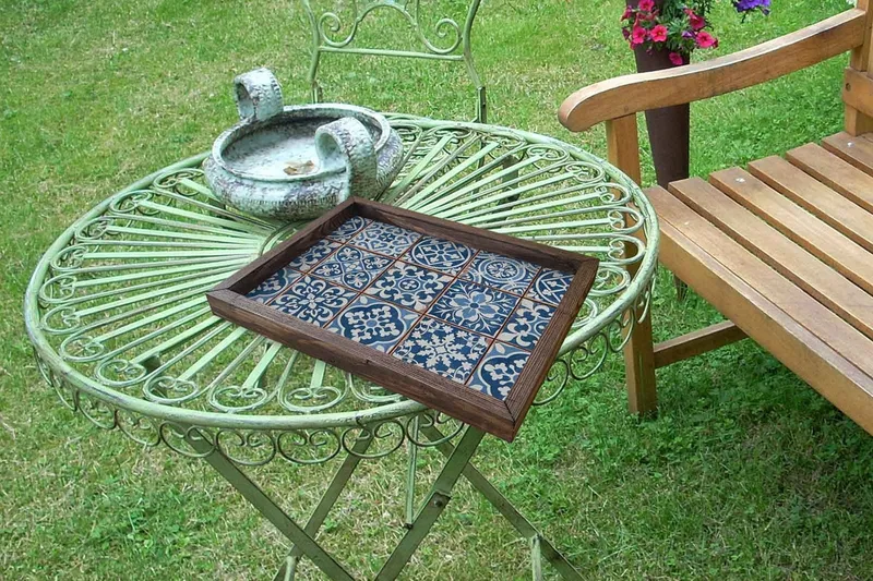 Traxory Brett 30 cm - Flerfarget - Servering & borddekking - Brikker & tallerkener - Serveringsbrett & serveringsfat