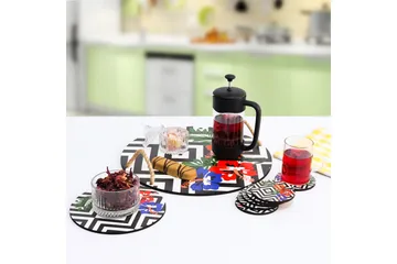 Trebrett og underlegg 8- pk - Flerfarget - Servering & borddekking - Brikker & tallerkener - Serveringsbrett & serveringsfat