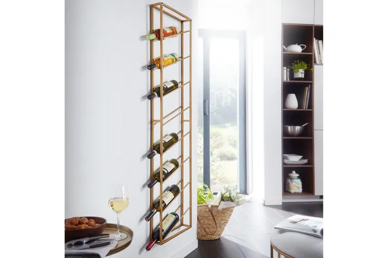 Vinstativ Wohnling veggmontert, plass til 8 flasker, pulverlakkert metall, industriell loftstil Gull - Gull - Oppbevaring - Hylle - Oppbevaringshylle - Vinstativ & vinhylle