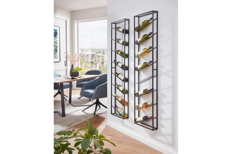 Vinstativ Wohnling veggmontert, plass til 8 flasker, pulverlakkert metall, industriell loftstil Svart - Svart - Servering & borddekking - Karaffler og mugger - Glassflaske