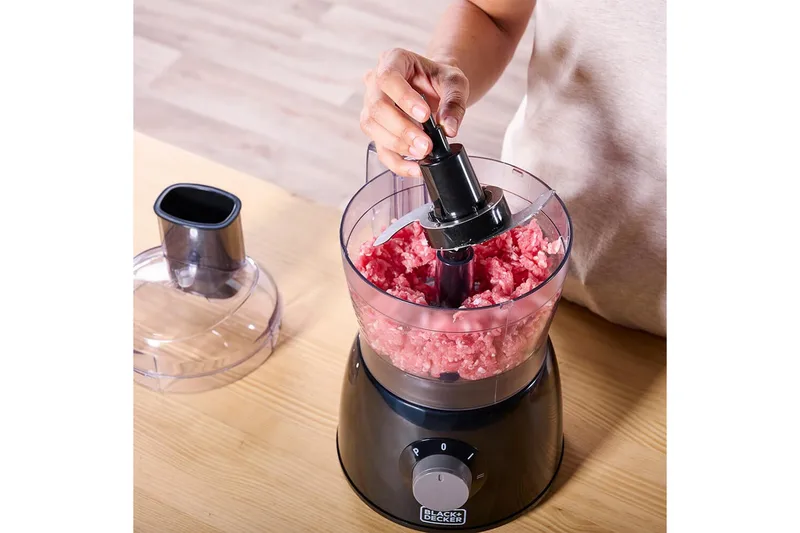 Matprosessor Black+Decker 600W Svart - Svart - Servering & borddekking - Kjøkkenmaskin - Blande & hakke - Foodprosessor