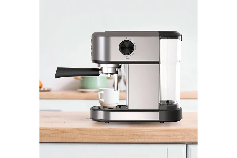 Espressomaskin Black+Decker 1350W - Servering & borddekking - Kjøkkenmaskin - Kaffemaskin & kaffetilbehør - Espressomaskiner