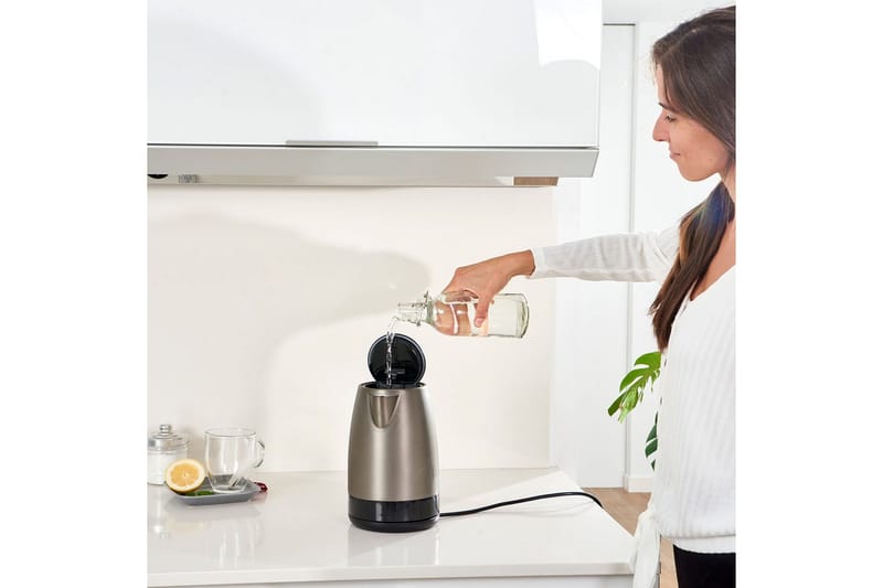 Vannkoker Black+Decker 2200W 1,7L Børstet Rustfritt Stål - Sølv - Servering & borddekking - Kjøkkenmaskin - Varme & koke - Vannkoker