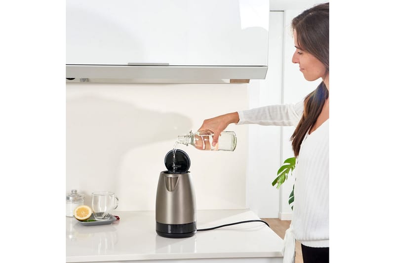Vannkoker Black+Decker 2200W 1,7L Børstet Rustfritt Stål - Sølv - Servering & borddekking - Kjøkkenmaskin - Varme & koke - Vannkoker