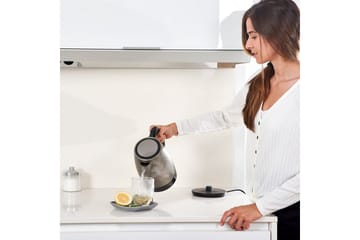 Vannkoker Black+Decker 2200W 1,7L Børstet Rustfritt Stål - Sølv - Servering & borddekking - Kjøkkenmaskin - Varme & koke - Vannkoker