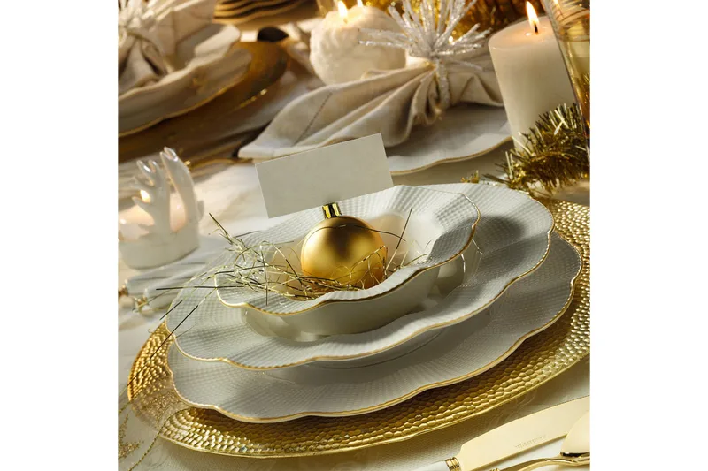 Adine Middagsservise 24 Deler Porselen - Creme/Gull - Servering & borddekking - Tallerkener