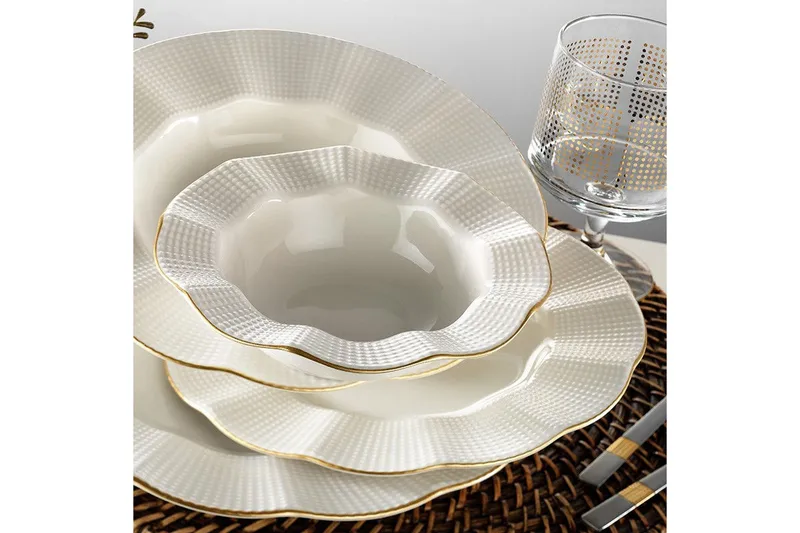 Adine Middagsservise 24 Deler Porselen - Creme/Gull - Servering & borddekking - Tallerkener