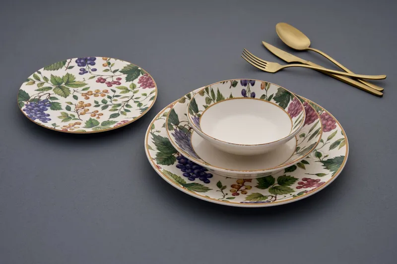 Middagsservise (24 deler) Opviq Berries (32 x 32 x 29 cm) flerfarget - Flerfarget - Servering & borddekking - Tallerkener - Firkantet tallerken