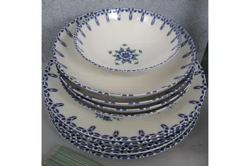 Subatan Tallerkensett 24 Deler - Porselen/Hvit - Servering & borddekking - Tallerkener - Tallerkensett