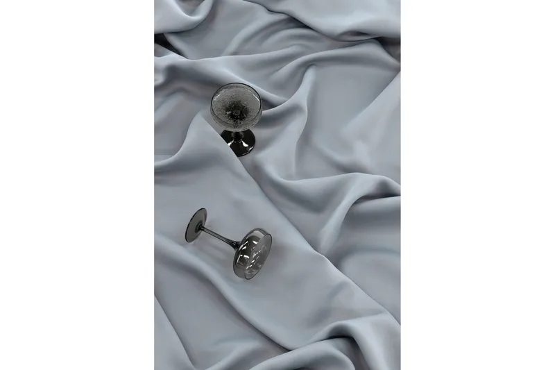 Evelyn Gardin 135x240 cm - Lysegrå - Tekstiler & tepper - Gardiner - Gardinlengder - Kanallengde