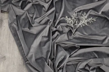 Mary Gardin 135x250 cm - Grå - Tekstiler & tepper - Gardiner - Gardinlengder - Kanallengde