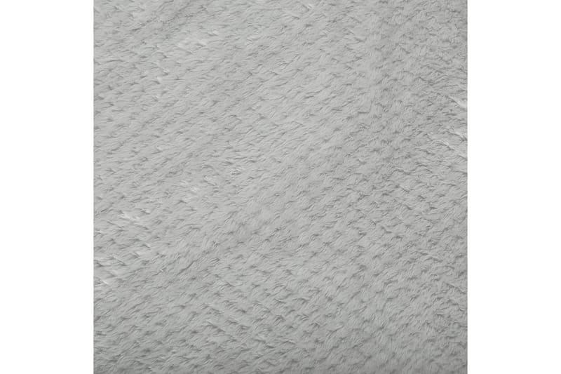 Pledd Saitler Grå, 200x220 cm - Grå, 200x220 cm - Tekstiler & tepper - Tepper & pledd