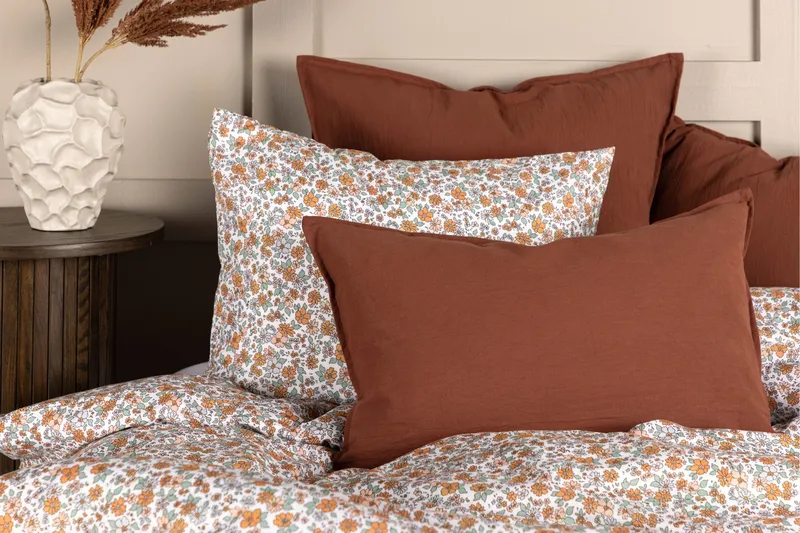 Ronja Putetrekk, Rust rød