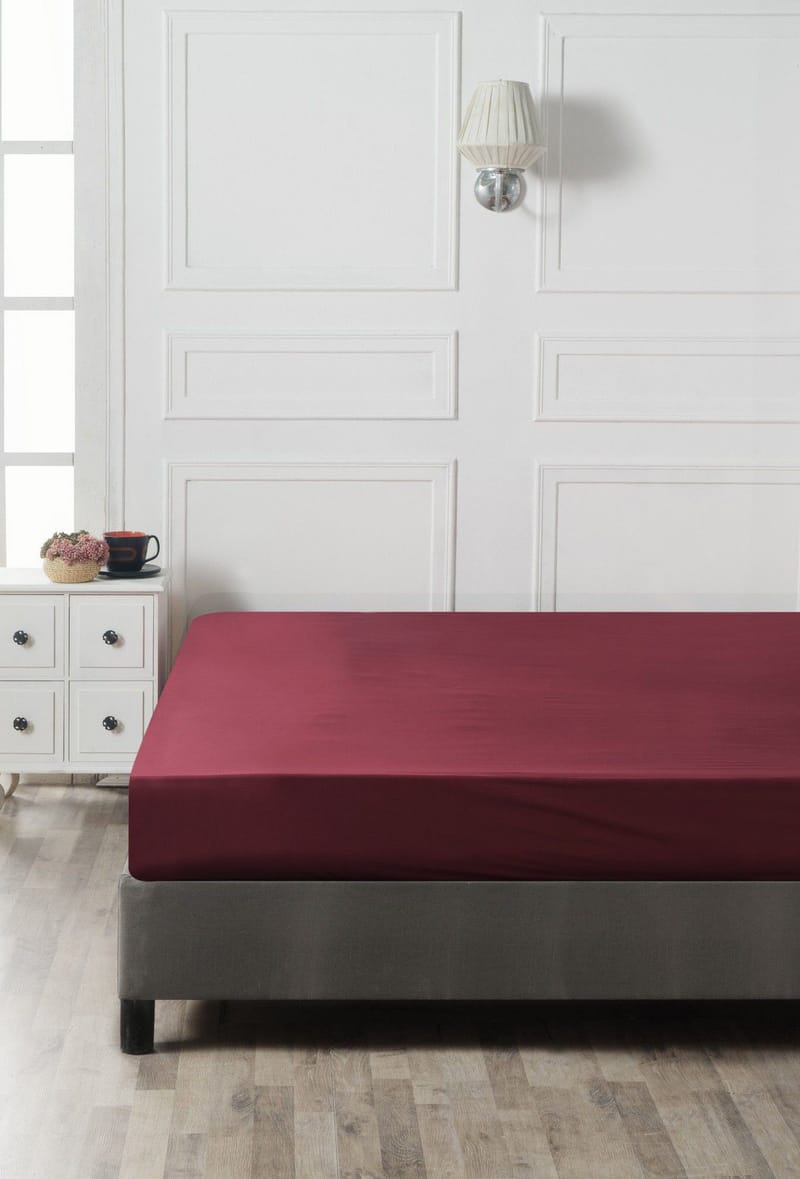 Talvenis formsyd laken 140x190 cm - Mørkrød - Tekstiler & tepper - Sengetøy - Laken - Dra på laken