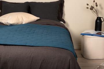 Sally Sengeteppe 260x80 cm - Blå - Tekstiler & tepper - Sengetøy