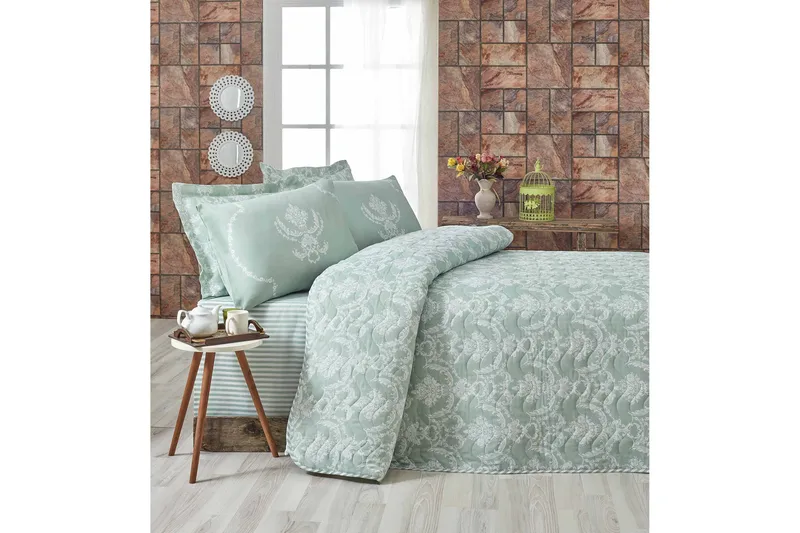 Sengeteppe Eponj Home Enkelt 160x220+Putetrekk Quiltet, Grønn/Hvit