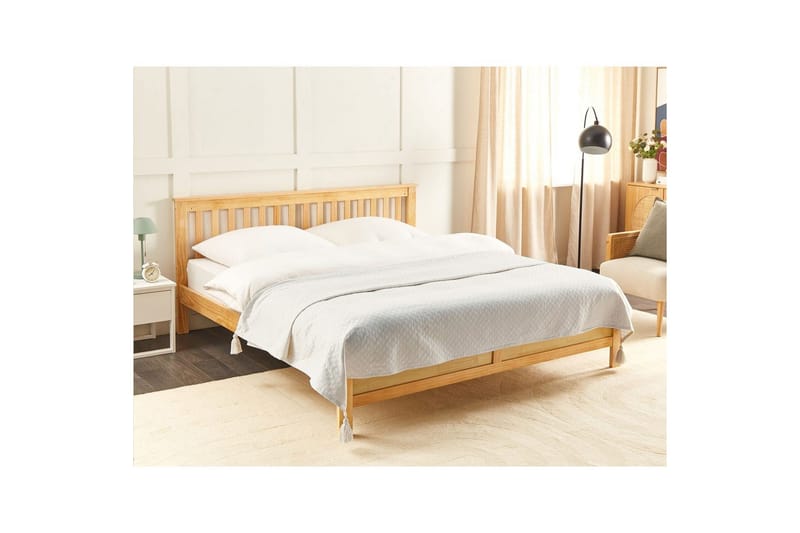 Sengeteppe Lindula Hvit, 200x220 cm - Hvit, 200x220 cm - Tekstiler & tepper - Sengetøy - Sengeteppe