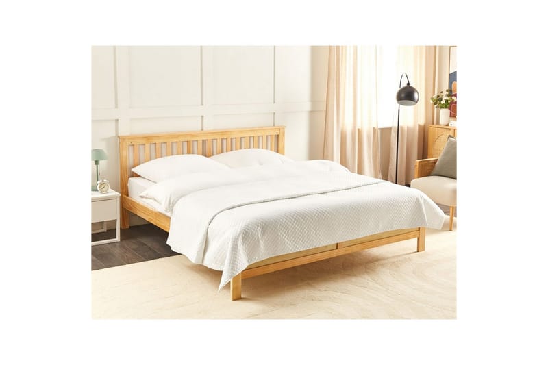 Sengeteppe Nape Hvit, 220x240 cm - Hvit, 220x240 cm - Tekstiler & tepper - Sengetøy - Sengeteppe