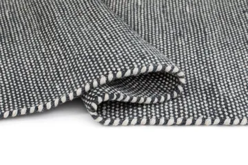 Håndvevd teppe KM Home Sandhamn Kvadrat 200x200 cm Indigoblå - Indigoblå - Tekstiler & tepper - Teppe & matte - Moderne matte - Ullteppe