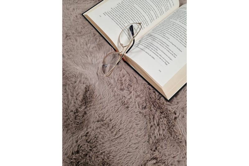 Heaven Deluxe Teppe 140x200 cm - Taupe - Tekstiler & tepper - Teppe & matte - Moderne matte - Ryetepper