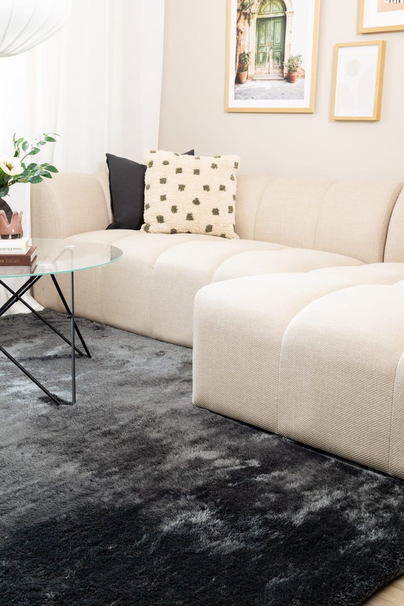 Maskinvevd teppe KM Home Novelle KVADRAT 240x240 Grafitt - Grafitt - Tekstiler & tepper - Teppe & matte - Moderne matte - Ryetepper
