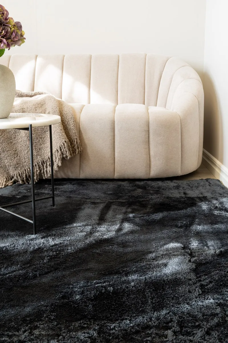 Cozy Ryeteppe 240x340 cm Rektangulær - Svart - Tekstiler & tepper - Teppe & matte - Moderne matte - Ryetepper