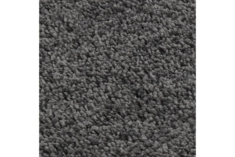 Flossteppe mørkegrå 160x230 cm sklisikkert - Grå - Ryetepper