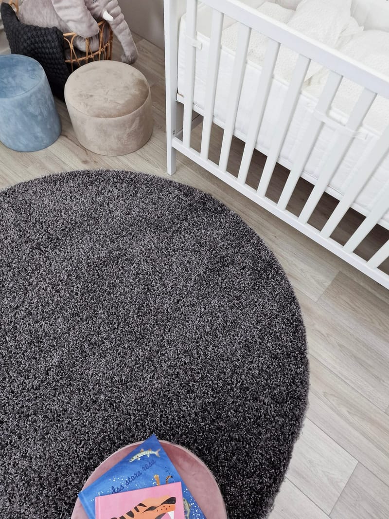Lounge Ryeteppe Rund 200 cm - Grafitt - Tekstiler & tepper - Teppe & matte - Moderne matte - Ryetepper
